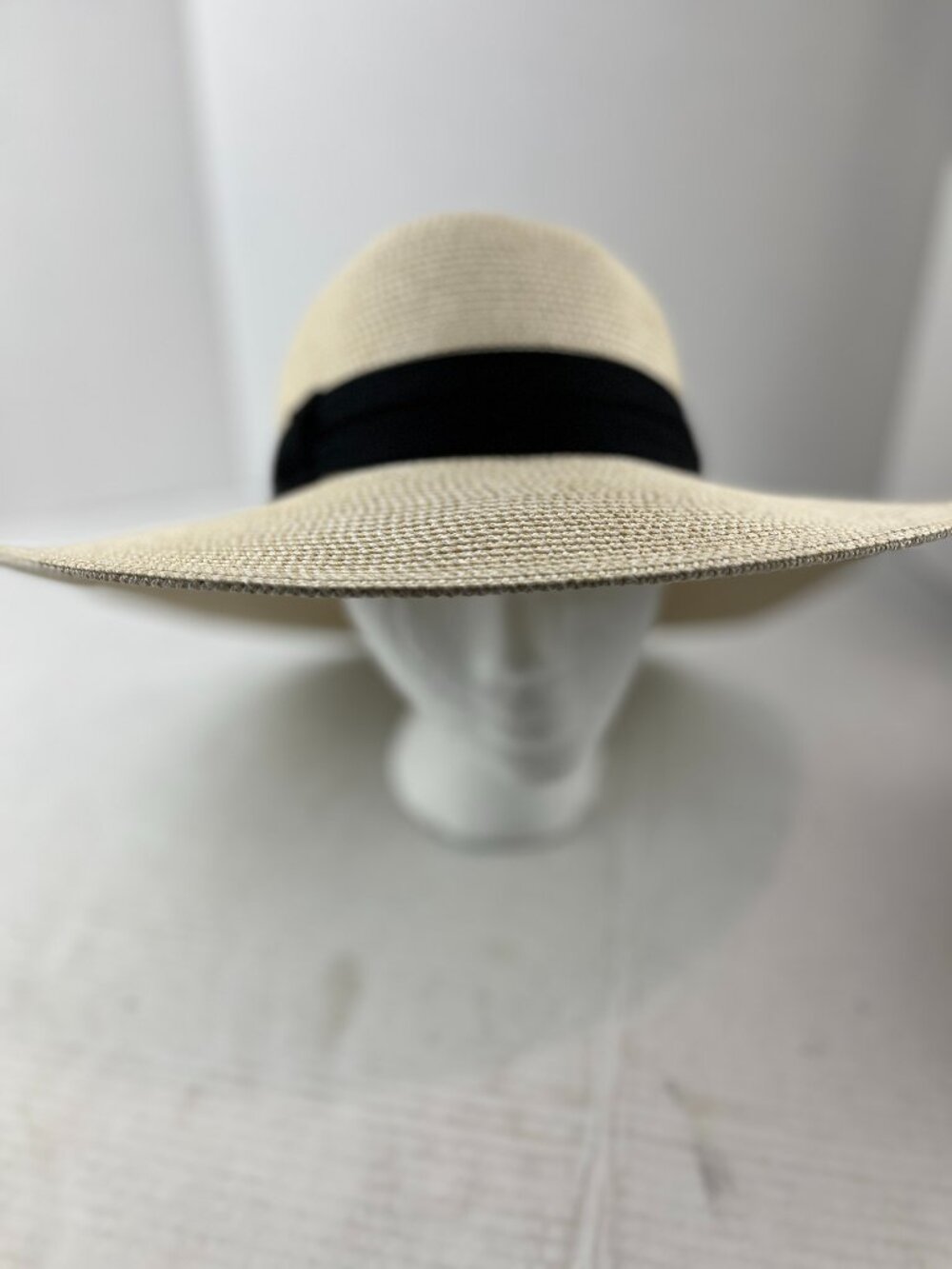 Women's Solar Escape Wide brim Sunhat, adjustable